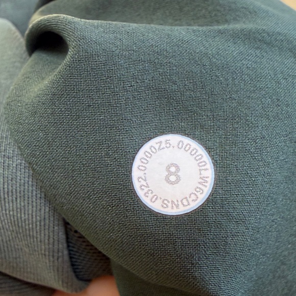 Lululemon Softstreme Straight Leg Split Hem 23” Crop - 8 - Smoked Spruce - NWOT! - Picture 9 of 9